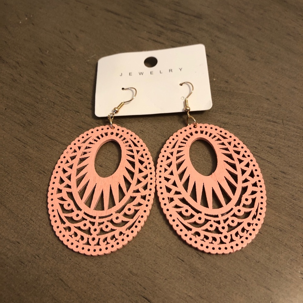 Elegant Pink Filigree Wooden Bohemian Dangle Fashion Jewelry Earrings